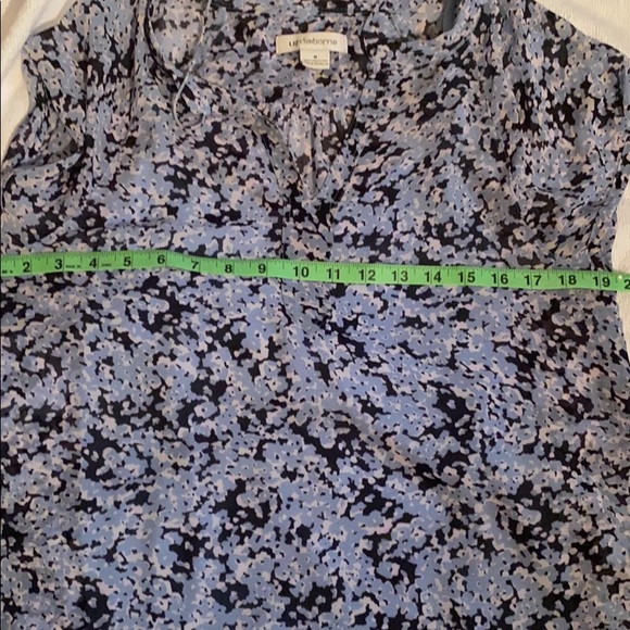 LIZ CLAIBORNE blouse - Picture 6 of 9